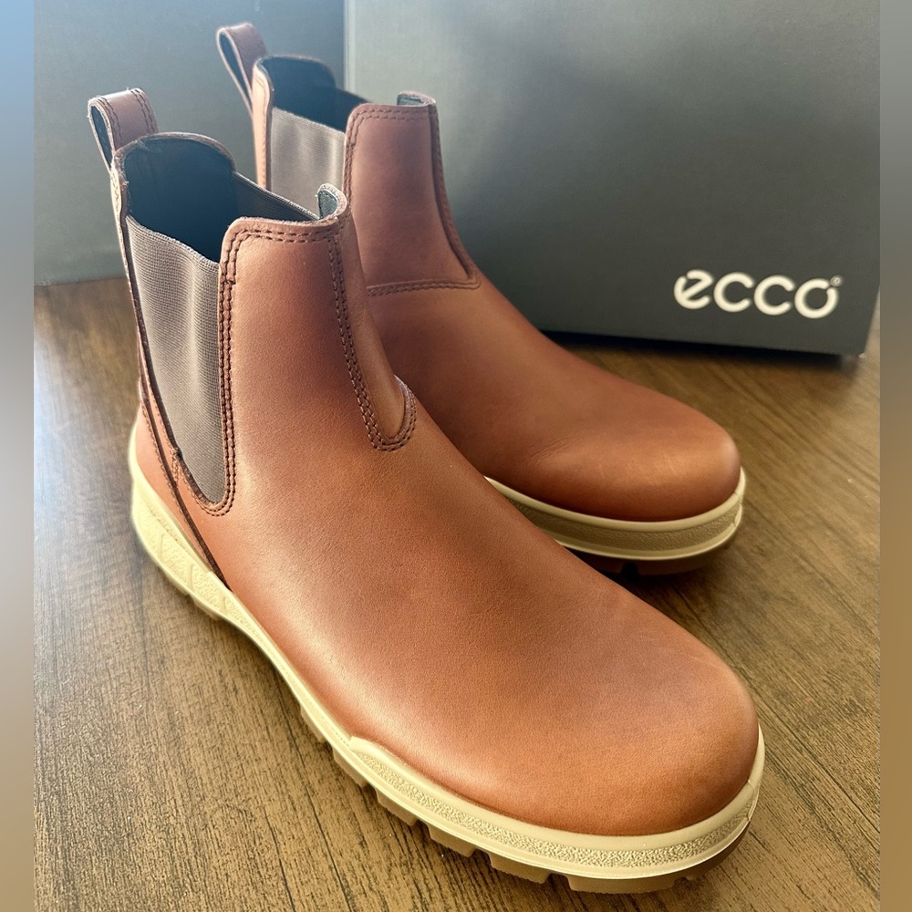 Women’s Brown Leather Chelsea Boots